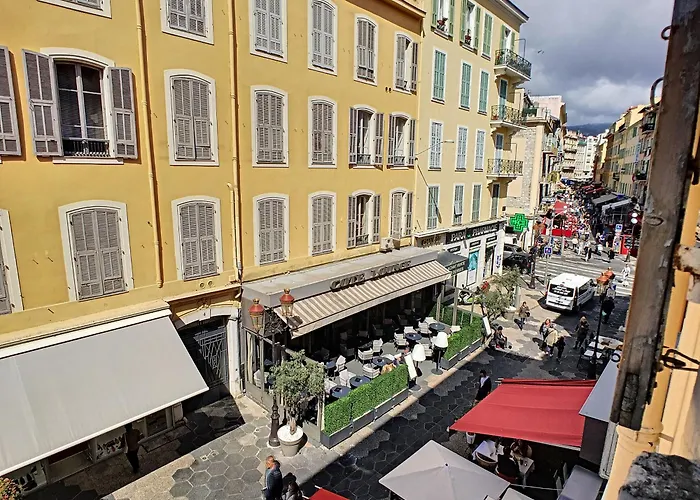 Nestor&jeeves - Red Touch - - Close Sea Apartamento