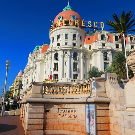 Nestor&jeeves - Red Touch - - Close Sea Nice