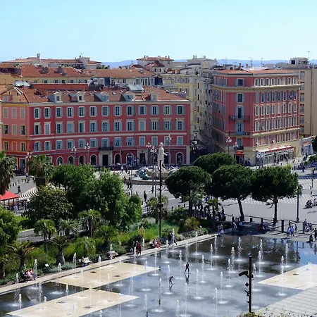 Nestor&jeeves - Red Touch - - Close Sea Apartamento *