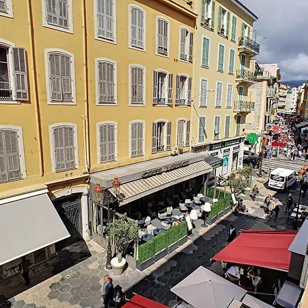 Nestor&jeeves - Red Touch - - Close Sea Apartamento