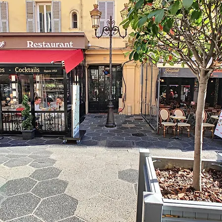 Nestor&jeeves - Red Touch - - Close Sea